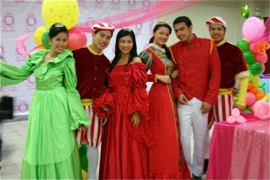 The princes and princesses at the receiving lounge