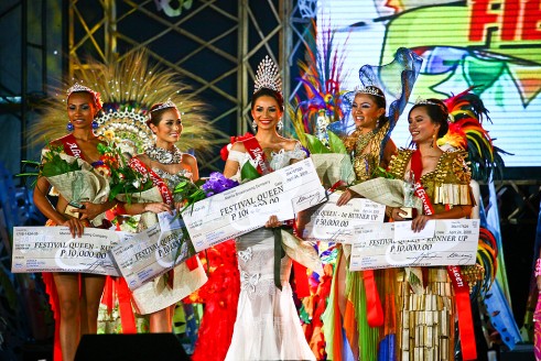 Romarie Ivy Cunanan with the other Festival winners